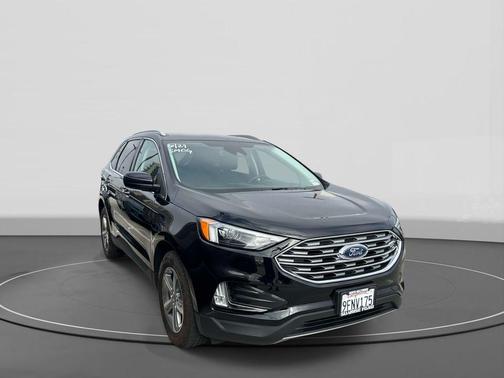 Agate Black Metallic 2022 Ford Edge SEL