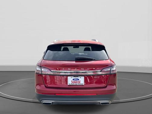 2019 Lincoln Nautilus Select