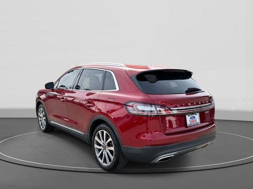 2019 Lincoln Nautilus Select