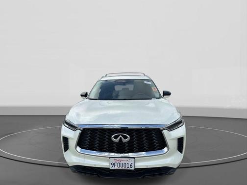 Majestic White 2023 INFINITI QX60 Luxe