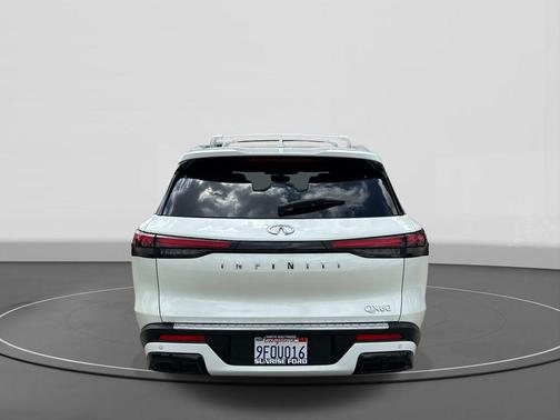 Majestic White 2023 INFINITI QX60 Luxe