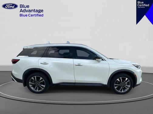 Majestic White 2023 INFINITI QX60 Luxe