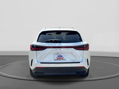 Eminent White Pearl 2024 Lexus NX 350h Luxury