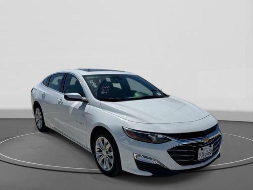 Summit White 2024 Chevrolet Malibu LT