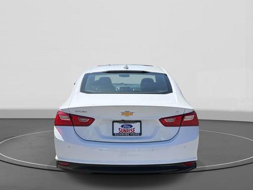 Summit White 2024 Chevrolet Malibu LT