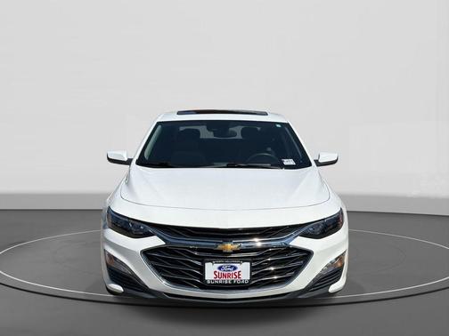 Summit White 2024 Chevrolet Malibu LT