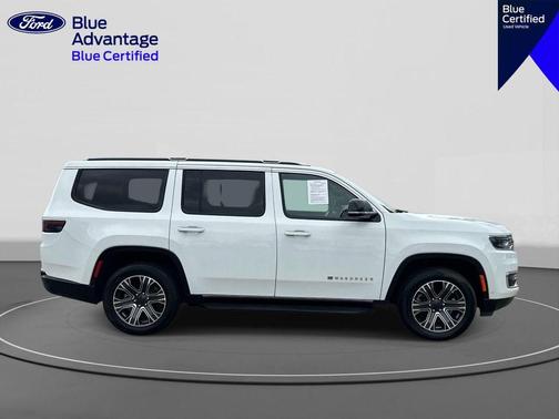 Bright White Clearcoat 2024 Jeep Wagoneer Series II