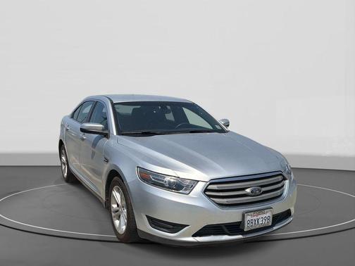 Ingot Silver Metallic 2017 Ford Taurus SEL