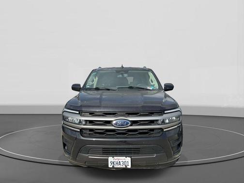 Dark Matter Gray Metallic 2024 Ford Expedition Max XLT