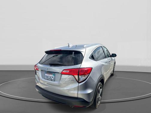 Lunar Silver Metallic 2022 Honda HR-V EX