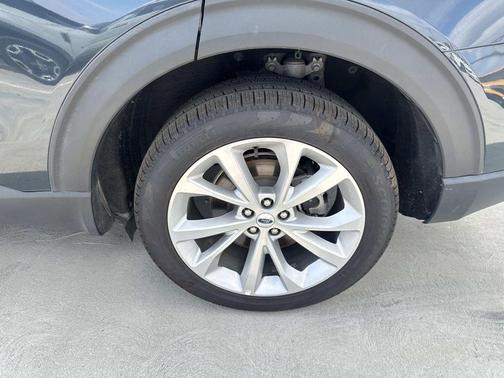Blue Metallic 2023 Ford Explorer Platinum