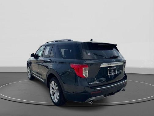 Blue Metallic 2023 Ford Explorer Platinum