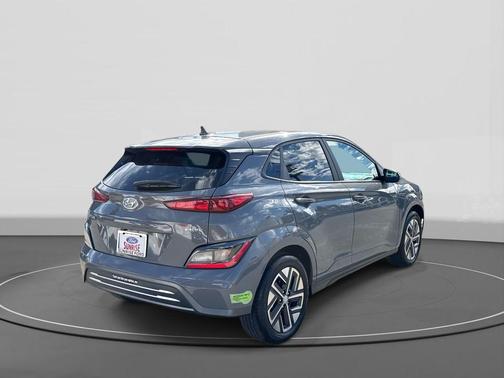 2023 Hyundai KONA EV SE