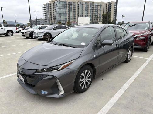 Magnetic Gray Metallic 2021 Toyota Prius Prime XLE