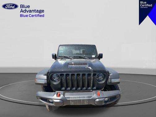 Black Clearcoat 2023 Jeep Gladiator Mojave