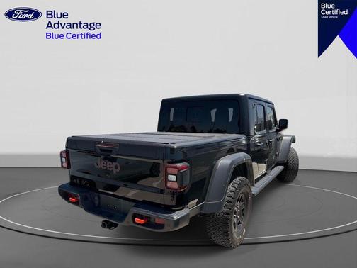 Black Clearcoat 2023 Jeep Gladiator Mojave