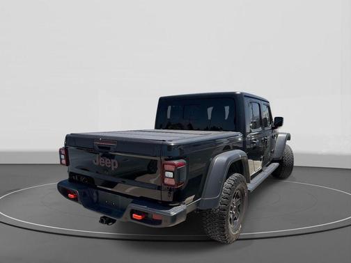 Black Clearcoat 2023 Jeep Gladiator Mojave