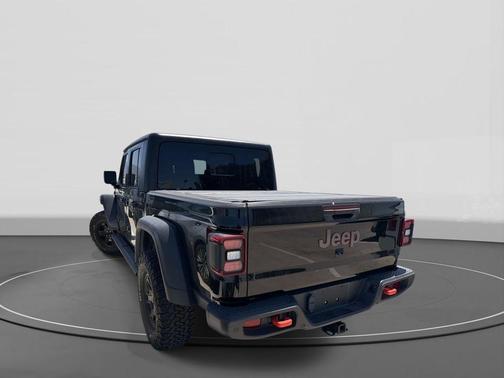 Black Clearcoat 2023 Jeep Gladiator Mojave