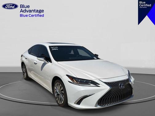 Eminent White Pearl 2021 Lexus ES 300h Luxury