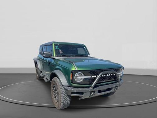 Eruption Green Metallic 2023 Ford Bronco Wildtrak