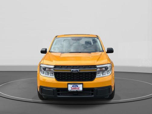 Cyber Orange Metallic Tricoat 2023 Ford Maverick XLT