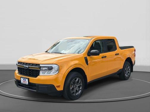 Cyber Orange Metallic Tricoat 2023 Ford Maverick XLT
