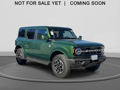 2025 Ford Bronco Outer Banks