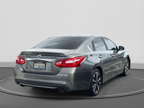 2016 Nissan Altima 3.5 SR