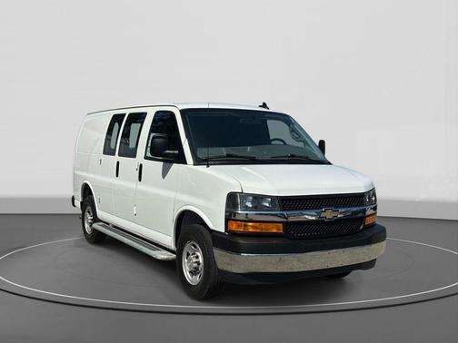 2024 Chevrolet Express 2500 Work Van