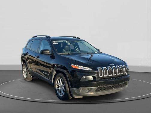 2017 Jeep Cherokee Sport