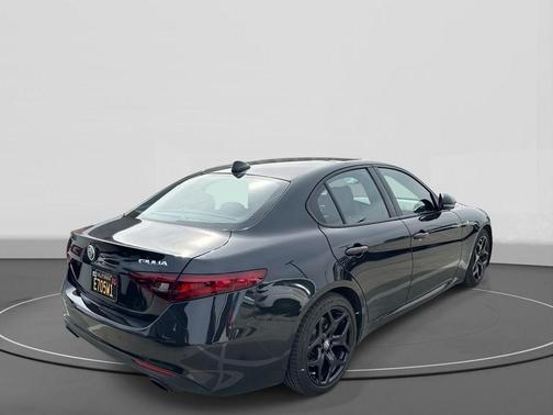 2022 Alfa Romeo Giulia Ti