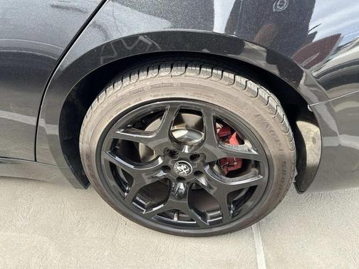 2022 Alfa Romeo Giulia Ti