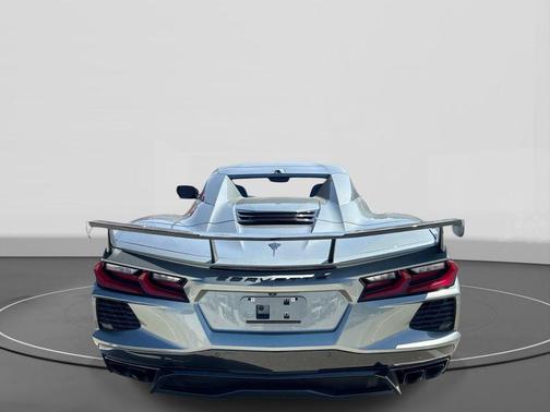 Gray Metallic 2024 Chevrolet Corvette Stingray w/2LT