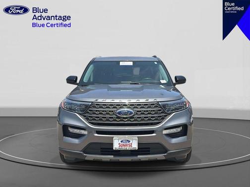Carbonized Gray Metallic 2022 Ford Explorer XLT