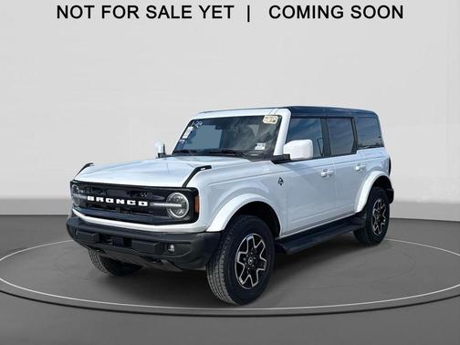 2025 Ford Bronco Outer Banks