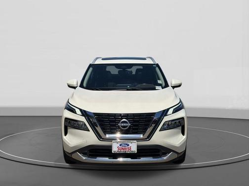 White 2023 Nissan Rogue Platinum