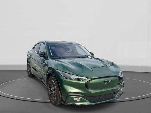 Eruption Green Metallic 2024 Ford Mustang Mach-E Premium