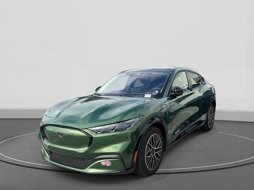 Eruption Green Metallic 2024 Ford Mustang Mach-E Premium