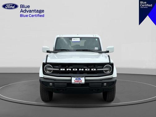 Oxford White 2025 Ford Bronco Outer Banks