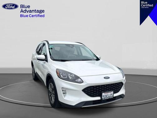 Star White 2022 Ford Escape SEL