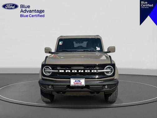Gray 2025 Ford Bronco Outer Banks