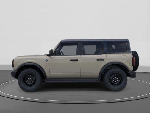 Desert Sand 2026 Ford Bronco Outer Banks