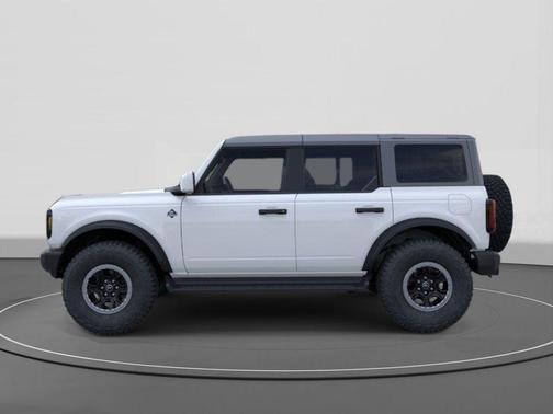 Oxford White 2026 Ford Bronco Outer Banks