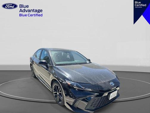 Midnight Black Metallic 2025 Toyota Camry SE