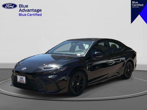 Midnight Black Metallic 2025 Toyota Camry SE