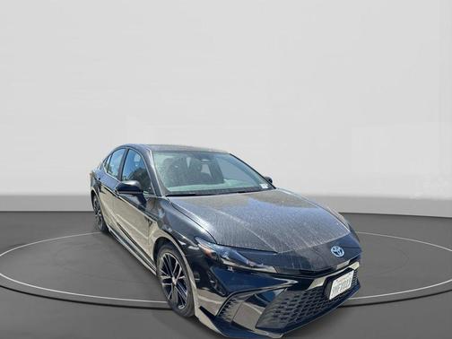 Midnight Black Metallic 2025 Toyota Camry SE