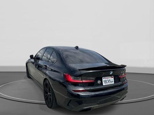 Black Sapphire Metallic 2022 BMW M340 i