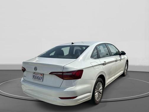 Pure White 2019 Volkswagen Jetta 1.4T S