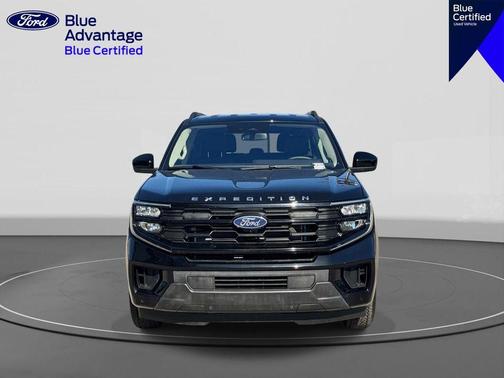 Agate Black Metallic 2025 Ford Expedition Active