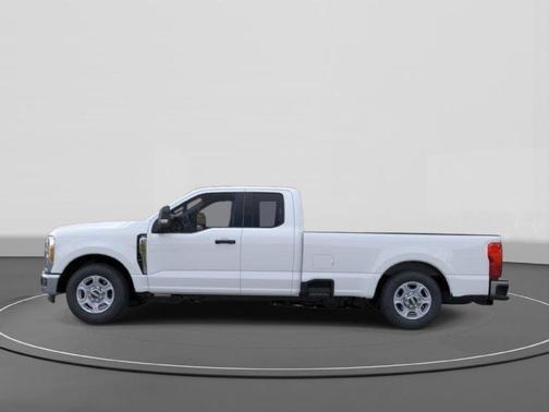 Oxford White 2026 Ford F-250 XLT